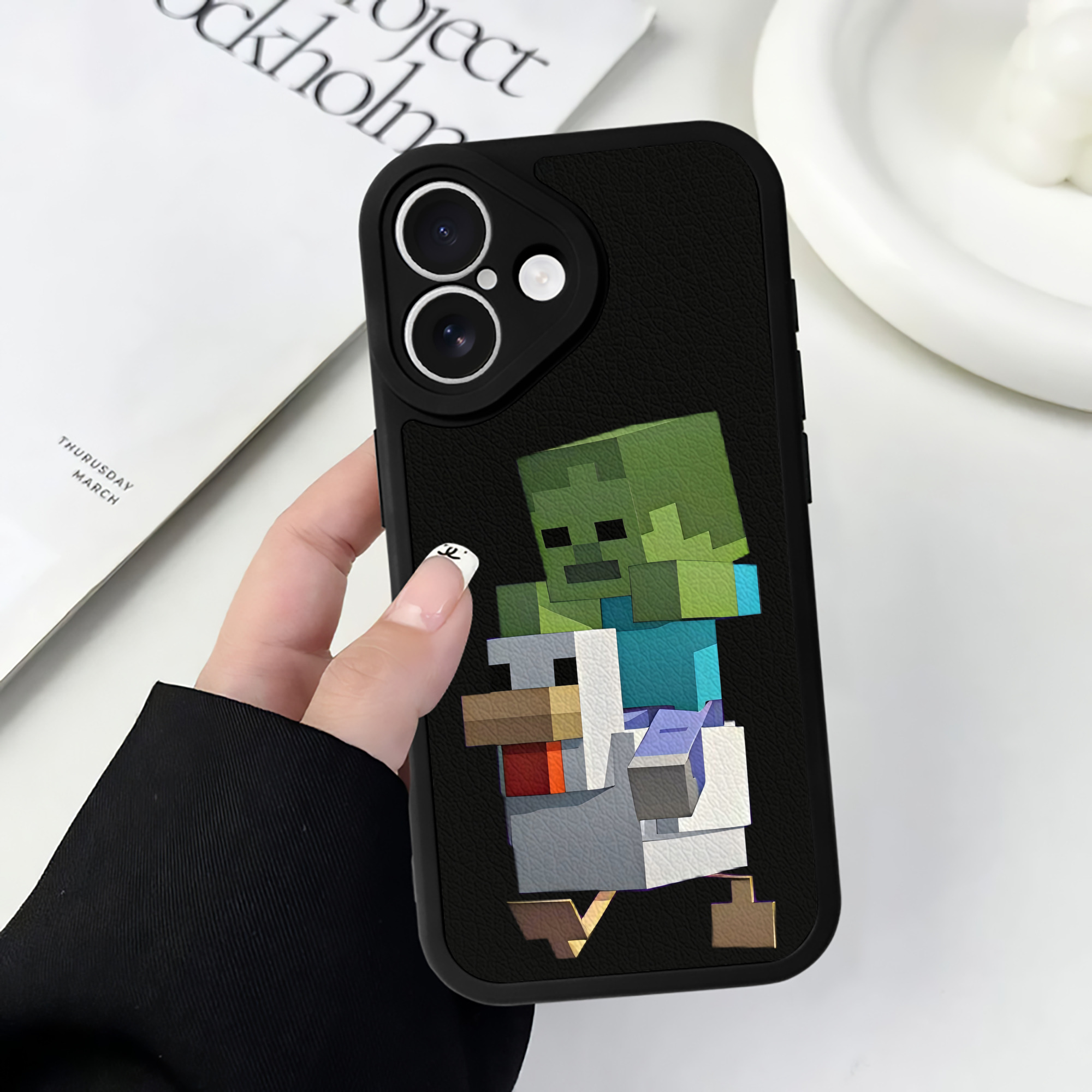 （画像用） マインクラフト ブロックの世界 Minecraft MC Block world 【iPhone 16シリーズ対応】シリコンスマホケース（レザー調） 材質：シリコン